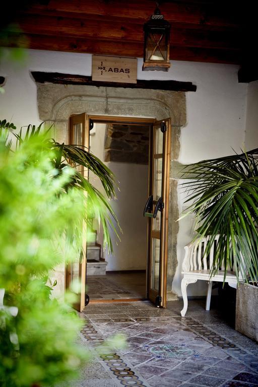 Abas Ristorante Pizzeria Affittacamere Ales Exterior photo